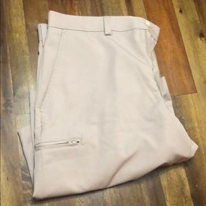 Men’s golf shorts